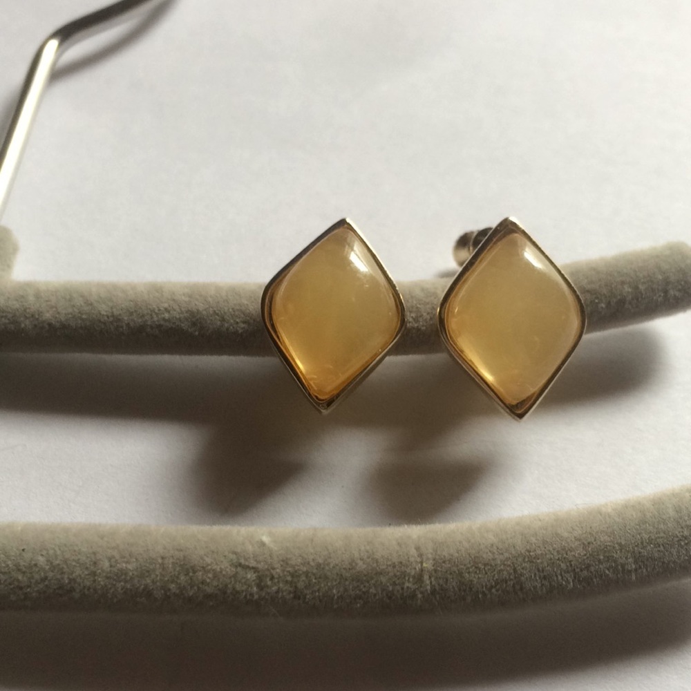 Clip on earrings